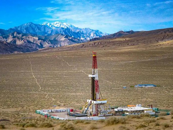 The Fourth Drilling Company of Bohai Drilling has set multiple new records in Jidong Oilfield.(图1) The Fourth Drilling Company of Bohai Drilling has set multiple new records in Jidong Oilfield.(图1)
